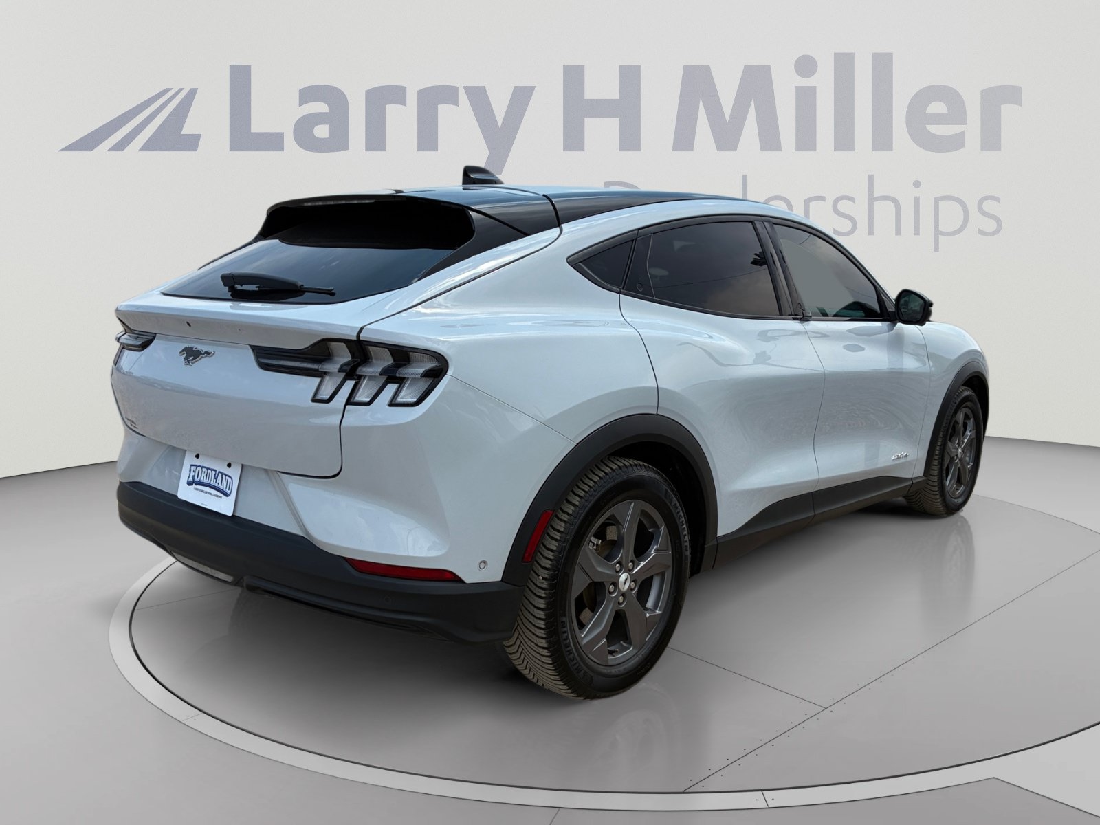Certified 2023 Ford Mustang Mach-E Select AWD/4WD image 5