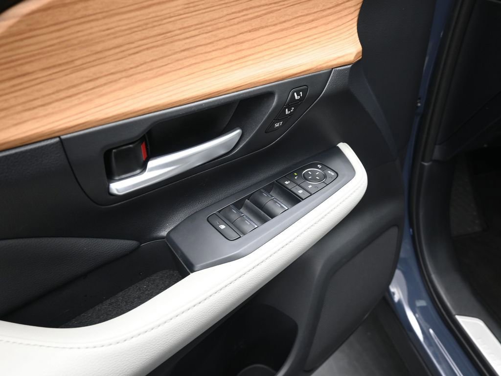 Used 2024 Toyota Grand Highlander Limited image 34