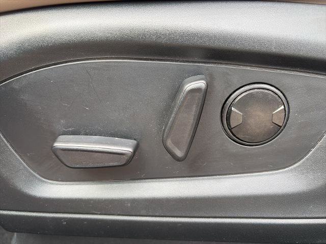 Certified 2023 Ford Explorer XLT w/ Equipment Group 202A image 17