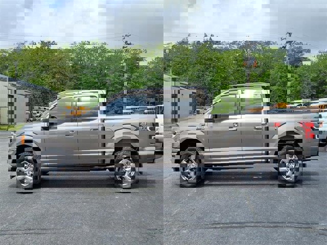 Certified 2019 Ford F150 XLT w/ XTR Package image 4