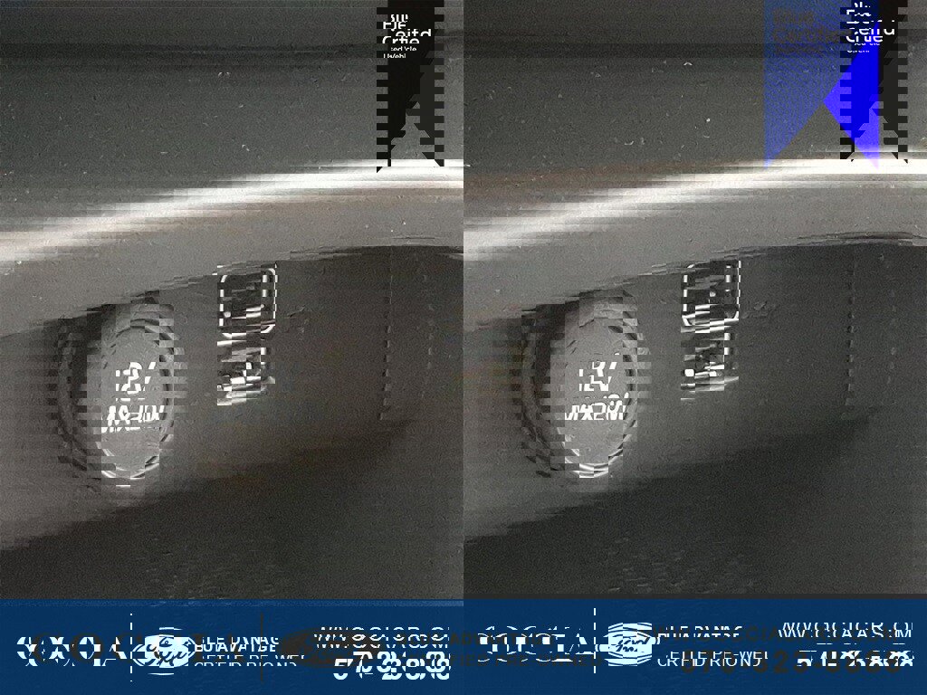 Used 2020 Volvo XC40 T5 Momentum w/ Protection Package Premier image 25