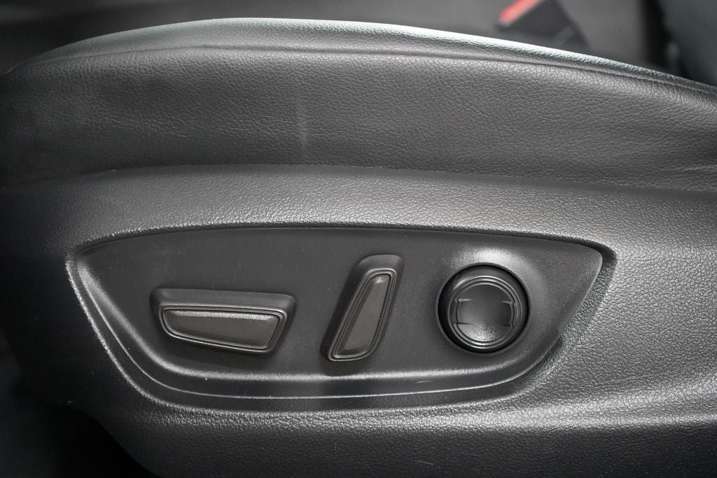 Used 2024 Toyota Camry SE FWD image 18