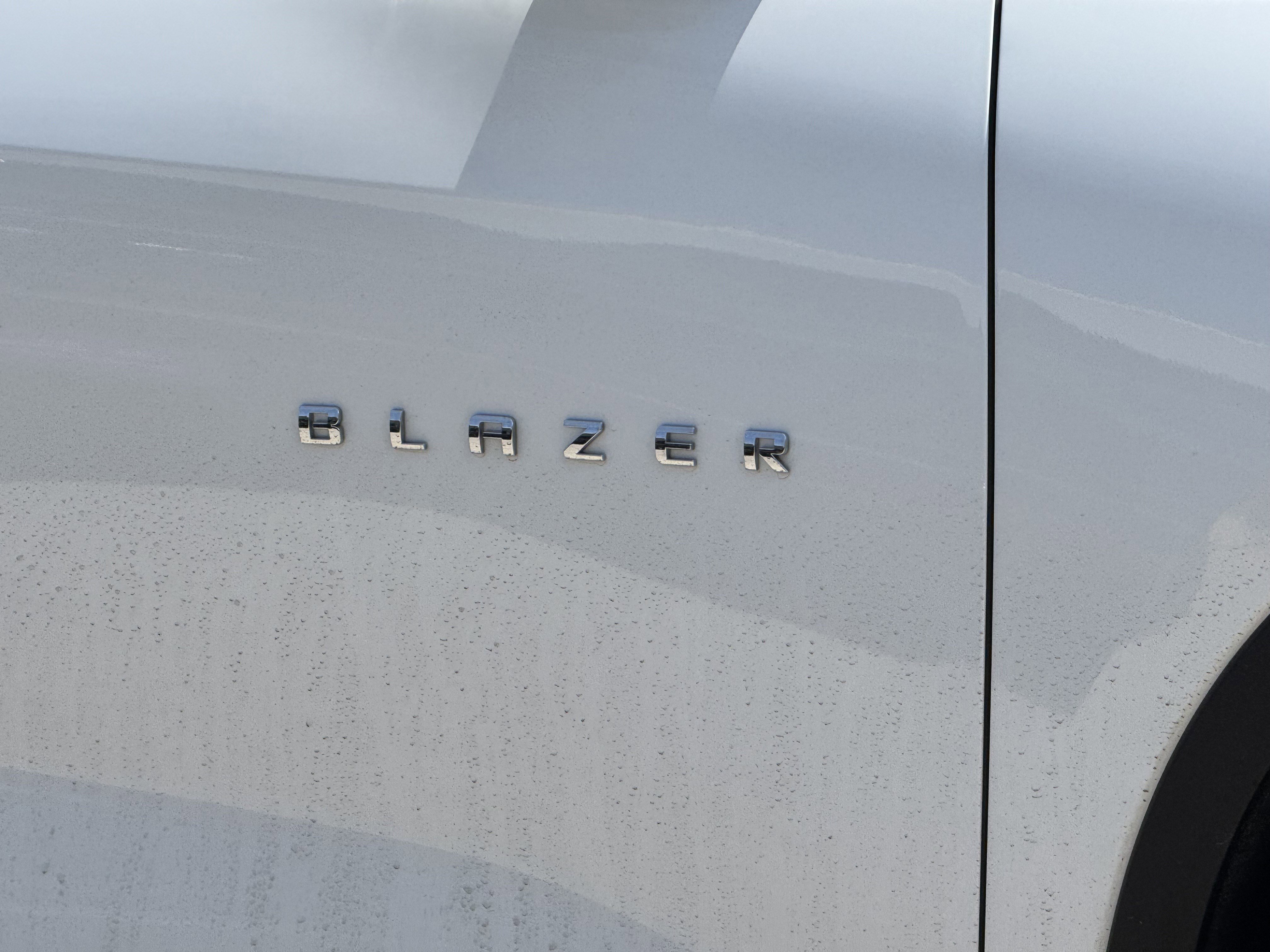 Used 2024 Chevrolet Blazer LT w/ Driver Confidence Package image 9