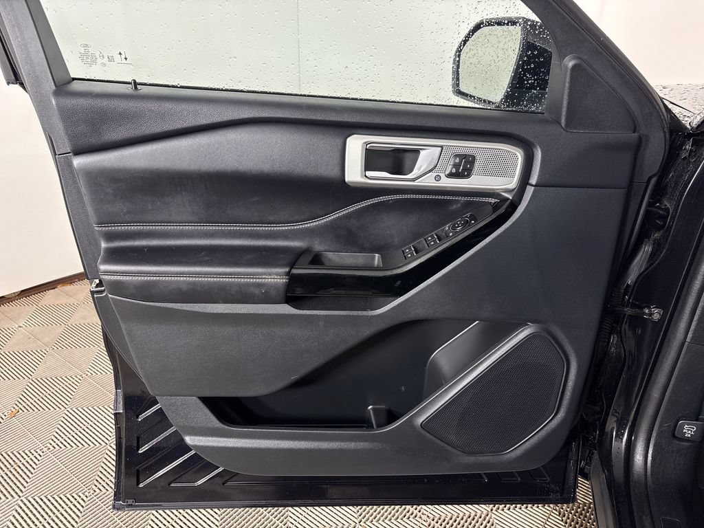 Certified 2023 Ford Explorer ST w/ Equipment Group 401A AWD/4WD image 17