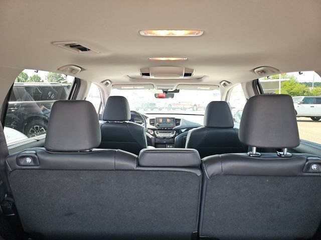 Used 2021 Honda Pilot Touring image 11