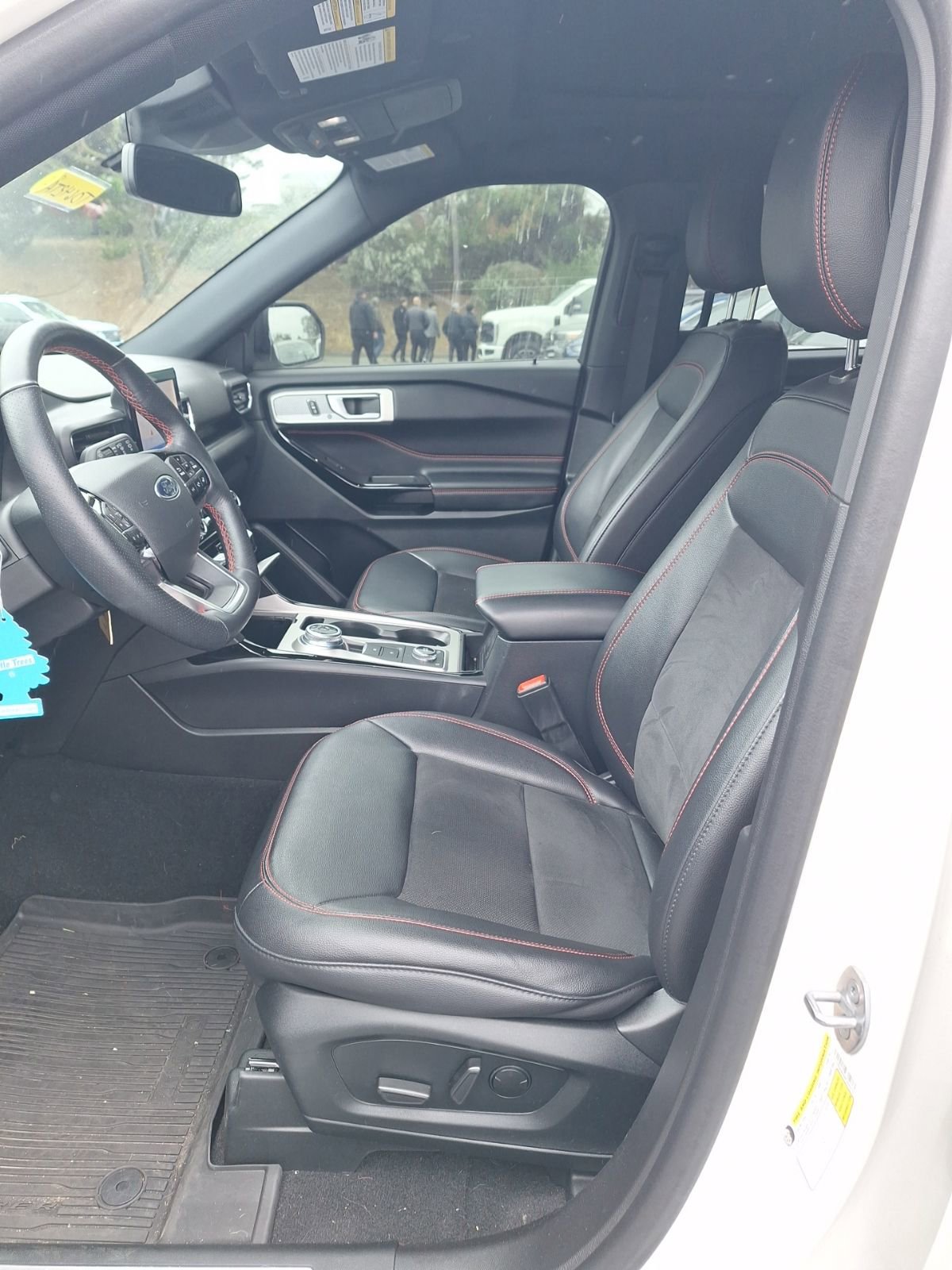 Certified 2023 Ford Explorer ST-Line w/ Class IV Trailer Tow Package AWD/4WD image 11