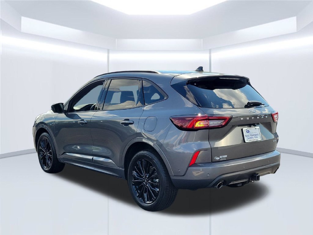 Certified 2023 Ford Escape ST-Line Elite w/ Premium Technology Package AWD/4WD image 8