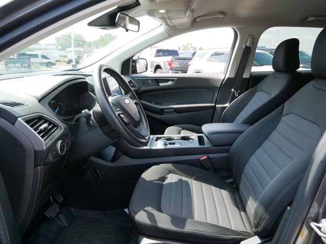 Certified 2023 Ford Edge SE w/ Black Appearance Package AWD/4WD image 7
