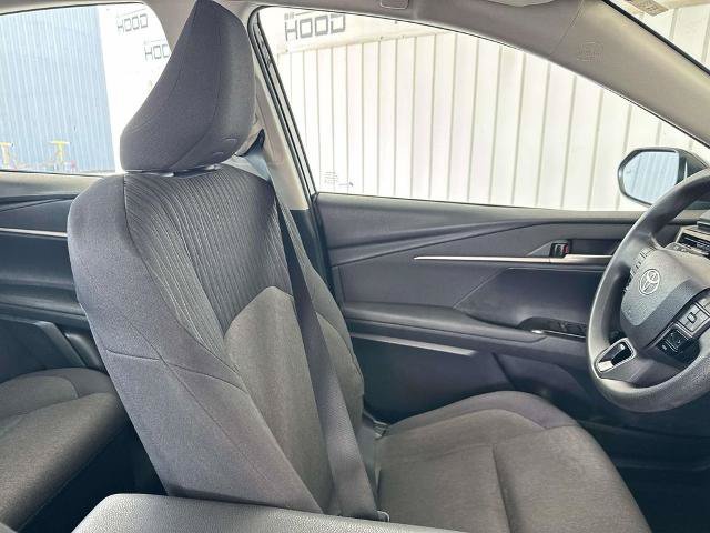Used 2025 Toyota Camry LE FWD image 14