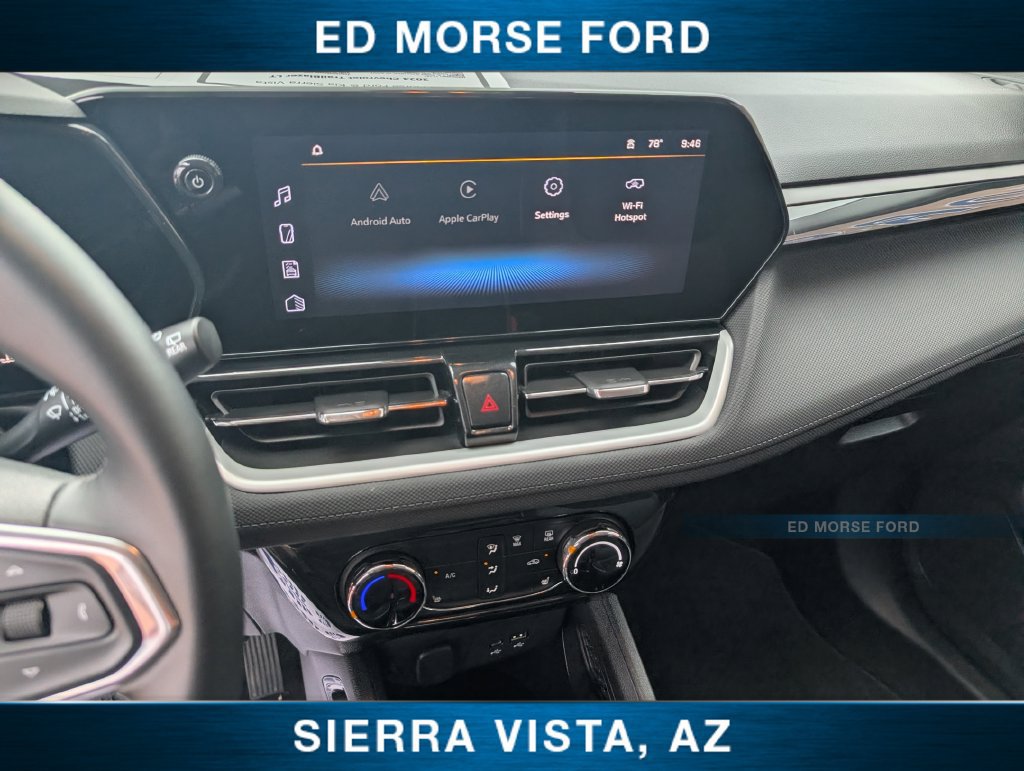 Used 2024 Chevrolet TrailBlazer LT w/ LT Cold Weather Package FWD image 16