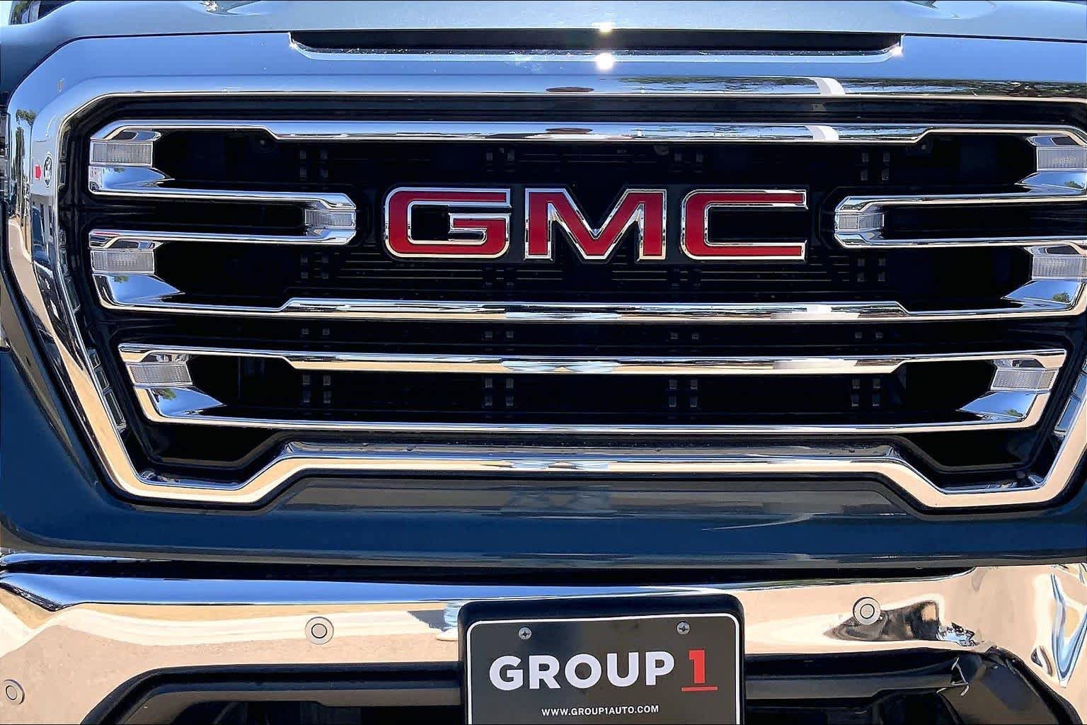 Used 2019 GMC Sierra 1500 SLT w/ SLT Premium Plus Package AWD/4WD image 30