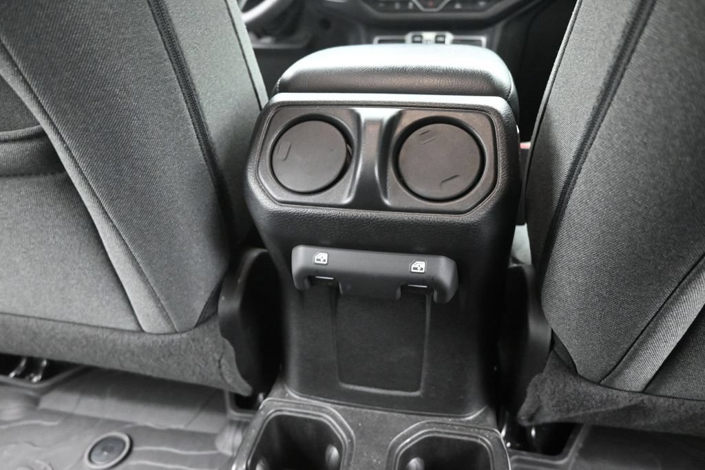 Used 2024 Jeep Wrangler Unlimited Sport AWD/4WD image 12