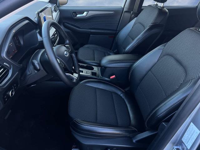 Certified 2023 Ford Escape SE FWD image 10