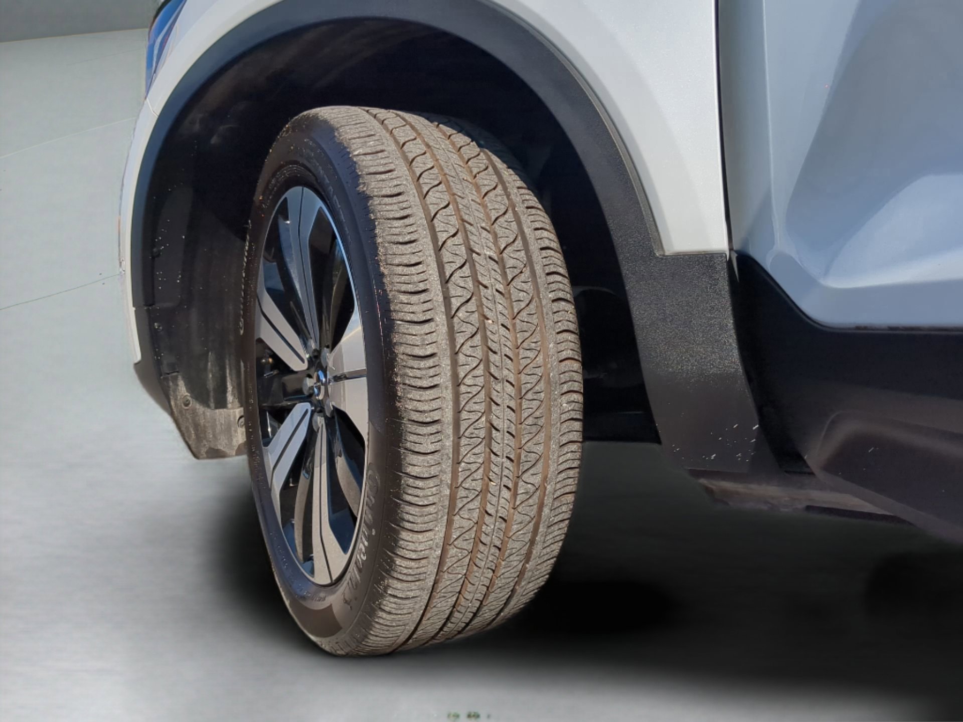 Used 2023 Volvo XC40 Recharge Plus image 64