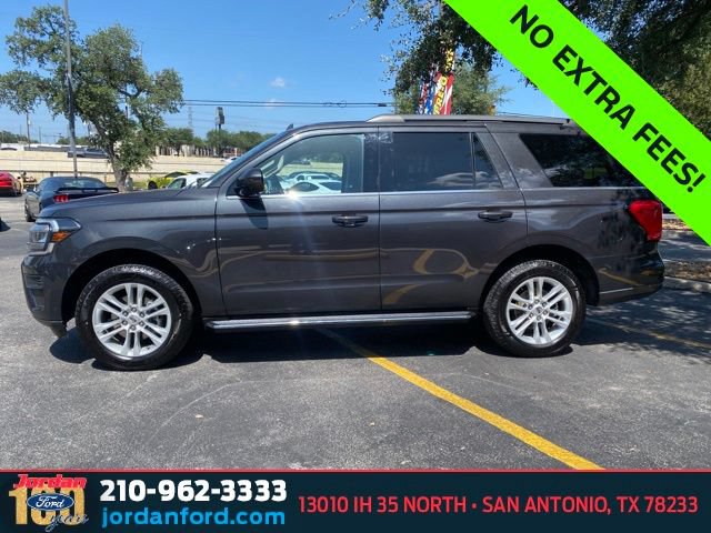 Certified 2022 Ford Expedition XLT AWD/4WD image 2