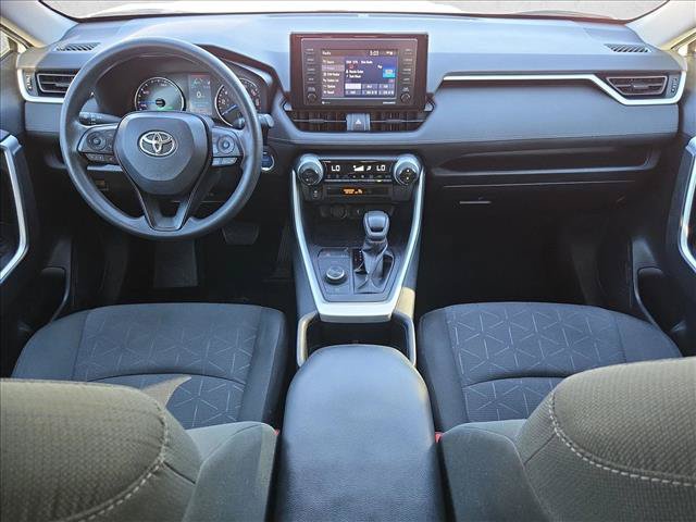 Used 2022 Toyota RAV4 XLE AWD/4WD image 16