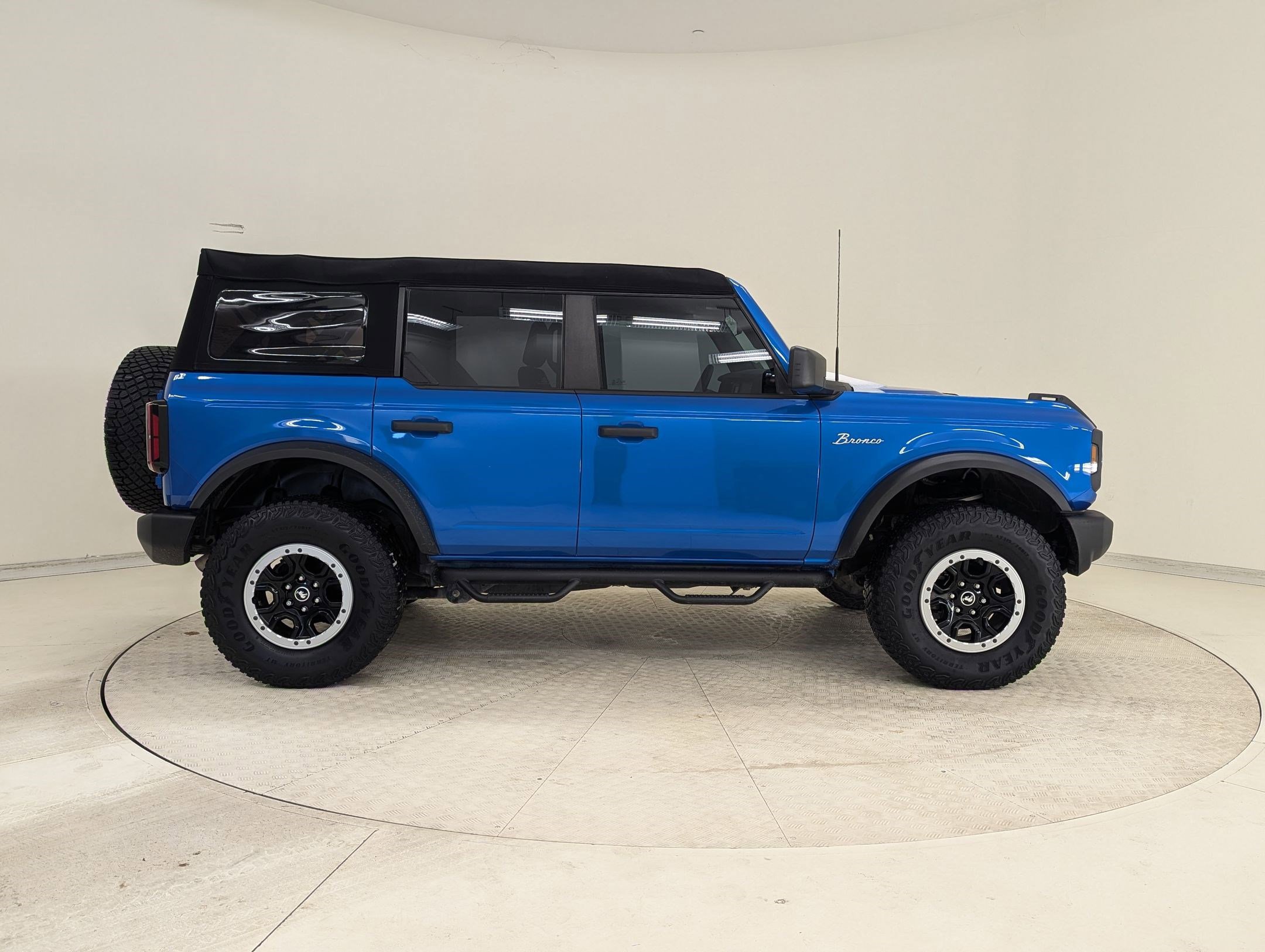 Certified 2023 Ford Bronco 4-Door image 6