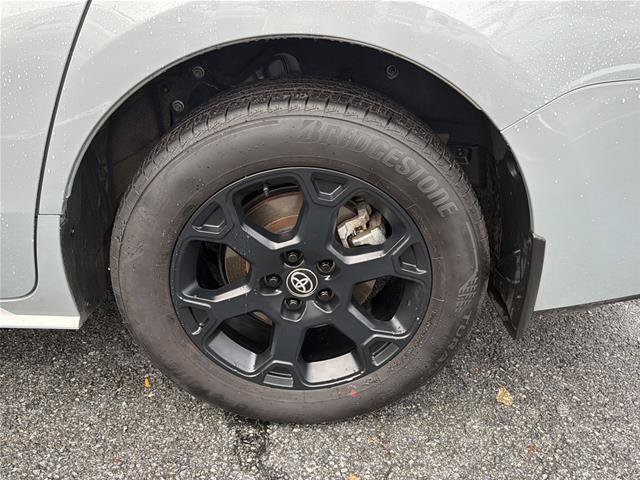Used 2025 Toyota Sienna XLE Woodland Edition AWD/4WD image 27