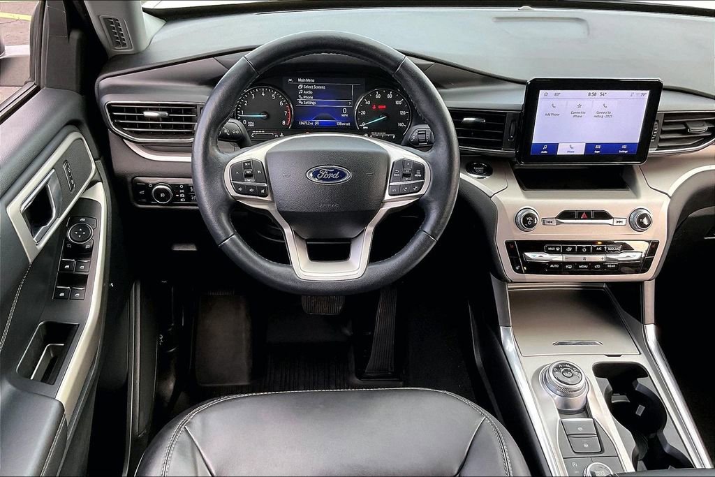 Certified 2023 Ford Explorer XLT w/ Equipment Group 202A image 4
