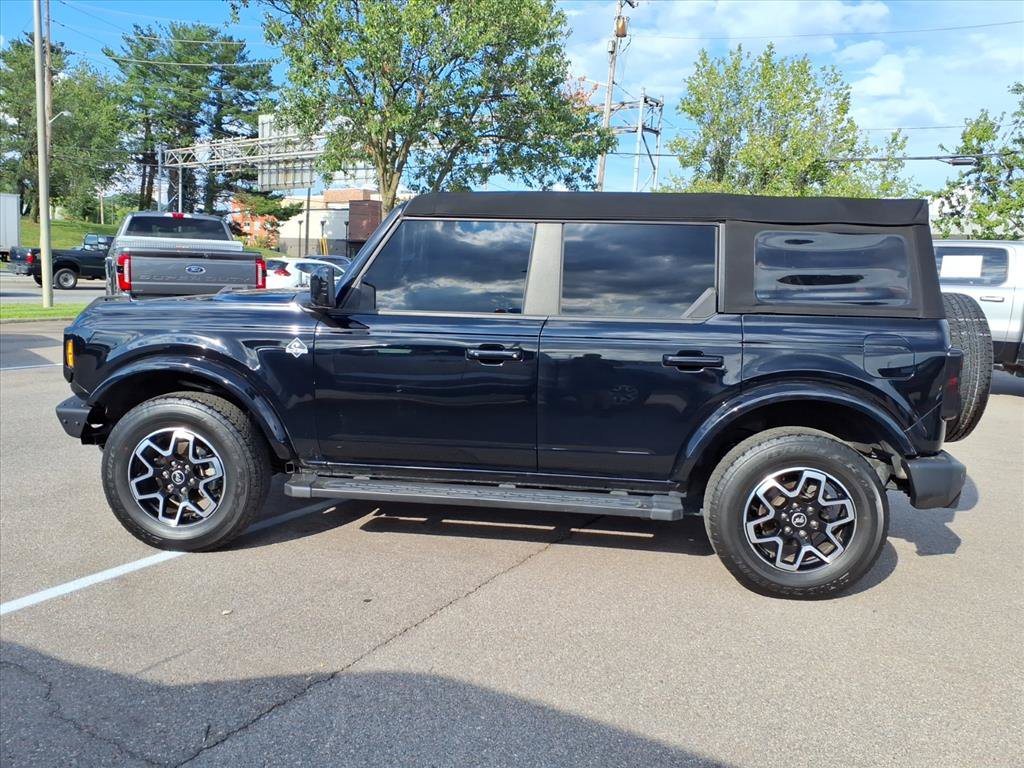 Certified 2024 Ford Bronco Outer Banks AWD/4WD image 2