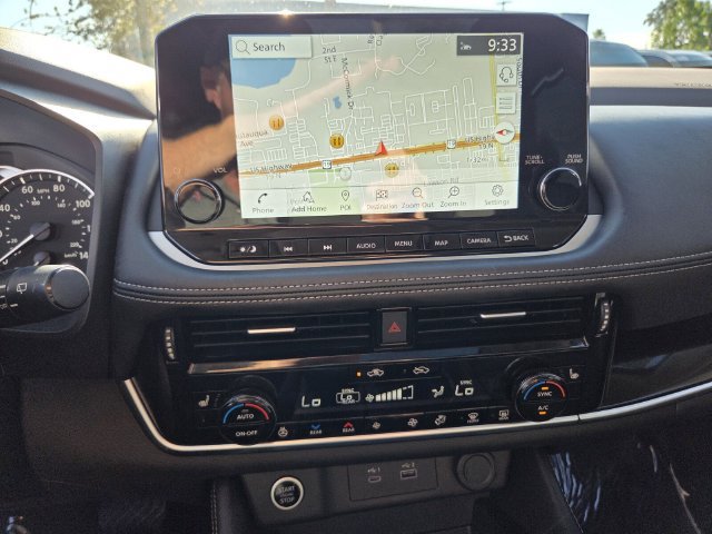 Used 2023 Nissan Rogue SL w/ SL Premium Package FWD image 24