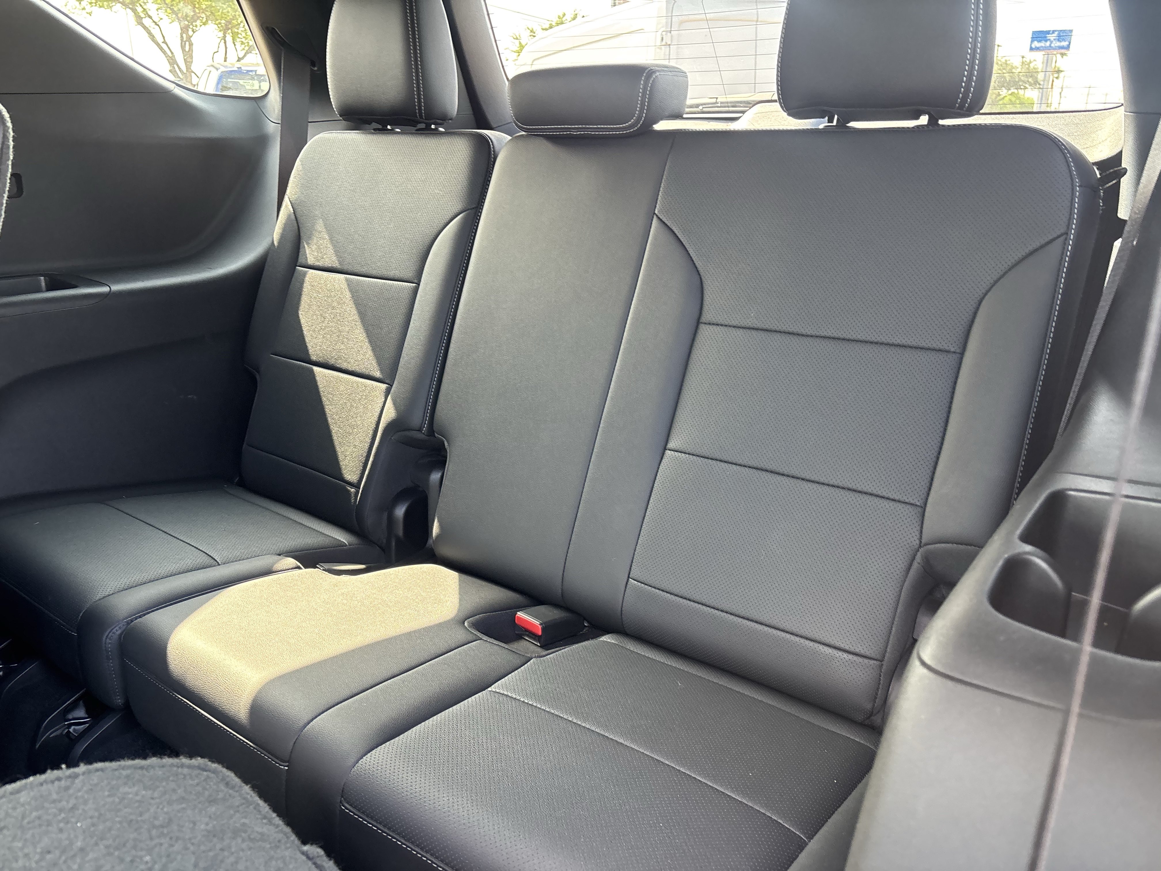 Used 2025 Chevrolet Traverse LT w/ Driver Confidence Package FWD image 18