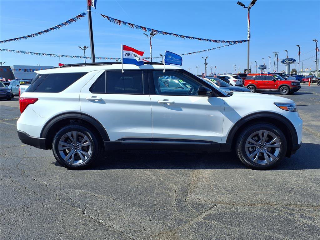 Certified 2023 Ford Explorer XLT w/ Equipment Group 202A image 4