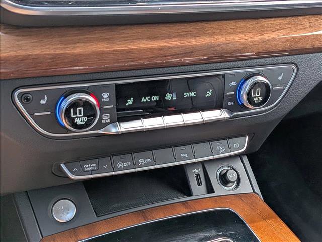 Used 2021 Audi Q5 2.0T Premium w/ Convenience Package AWD/4WD image 16