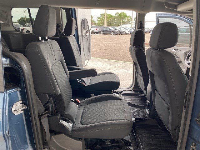 Certified 2020 Ford Transit Connect XLT image 18