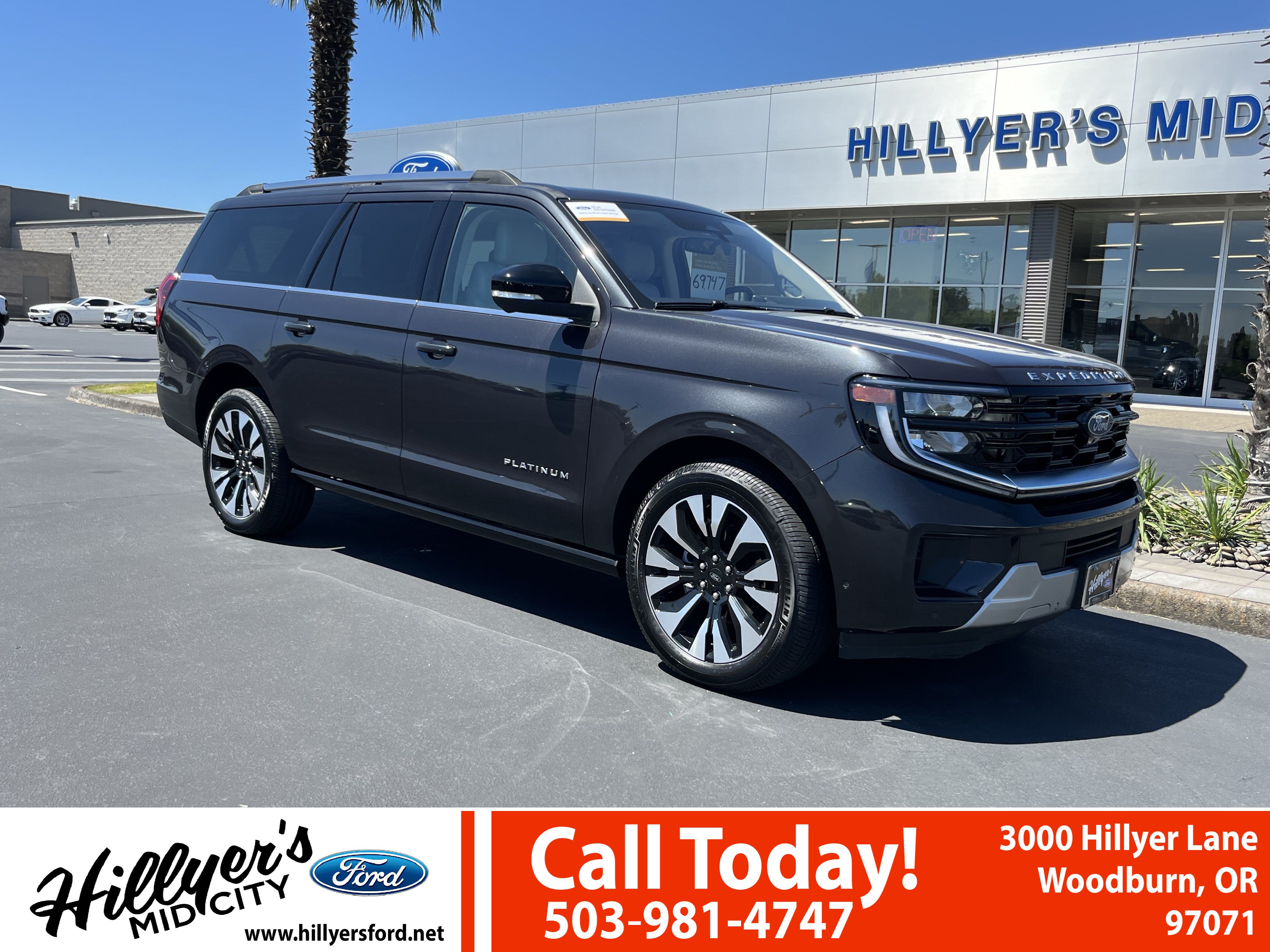 Certified 2025 Ford Expedition Max Platinum w/ Driver's Package AWD/4WD image 1