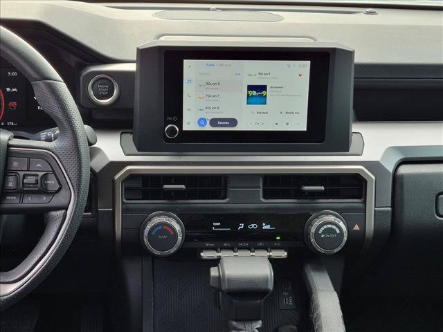 Used 2025 Toyota 4Runner SR5 AWD/4WD image 13
