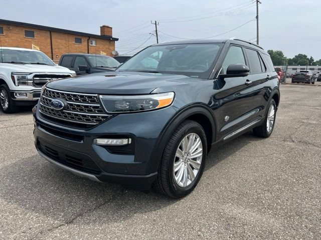 Certified 2023 Ford Explorer King Ranch w/ Technology Package AWD/4WD image 32