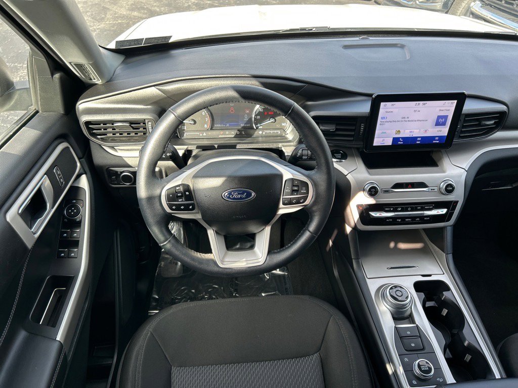 Certified 2023 Ford Explorer XLT image 5