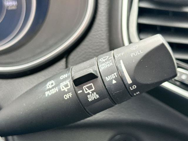 Used 2019 Jeep Cherokee Limited AWD/4WD image 19
