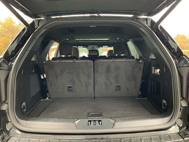 Certified 2025 Ford Explorer Platinum image 18