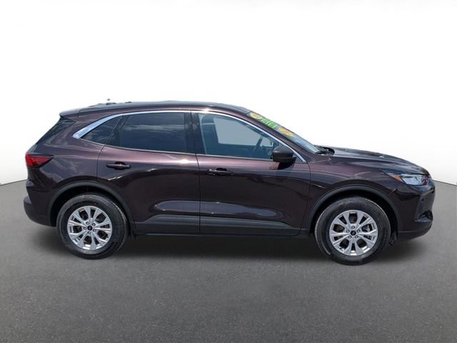 Certified 2023 Ford Escape Active AWD/4WD image 2