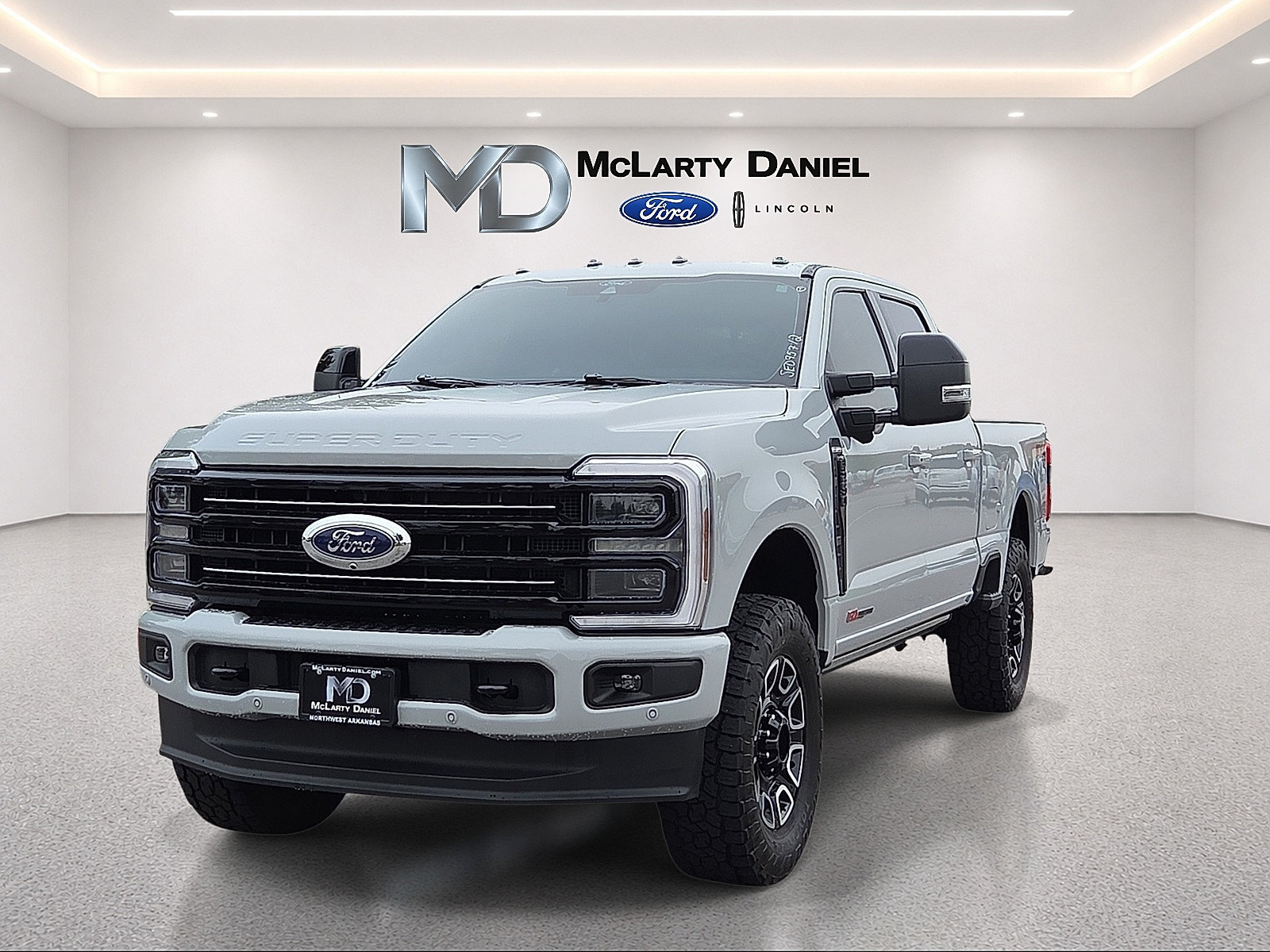 Certified 2025 Ford F250 Platinum AWD/4WD image 2
