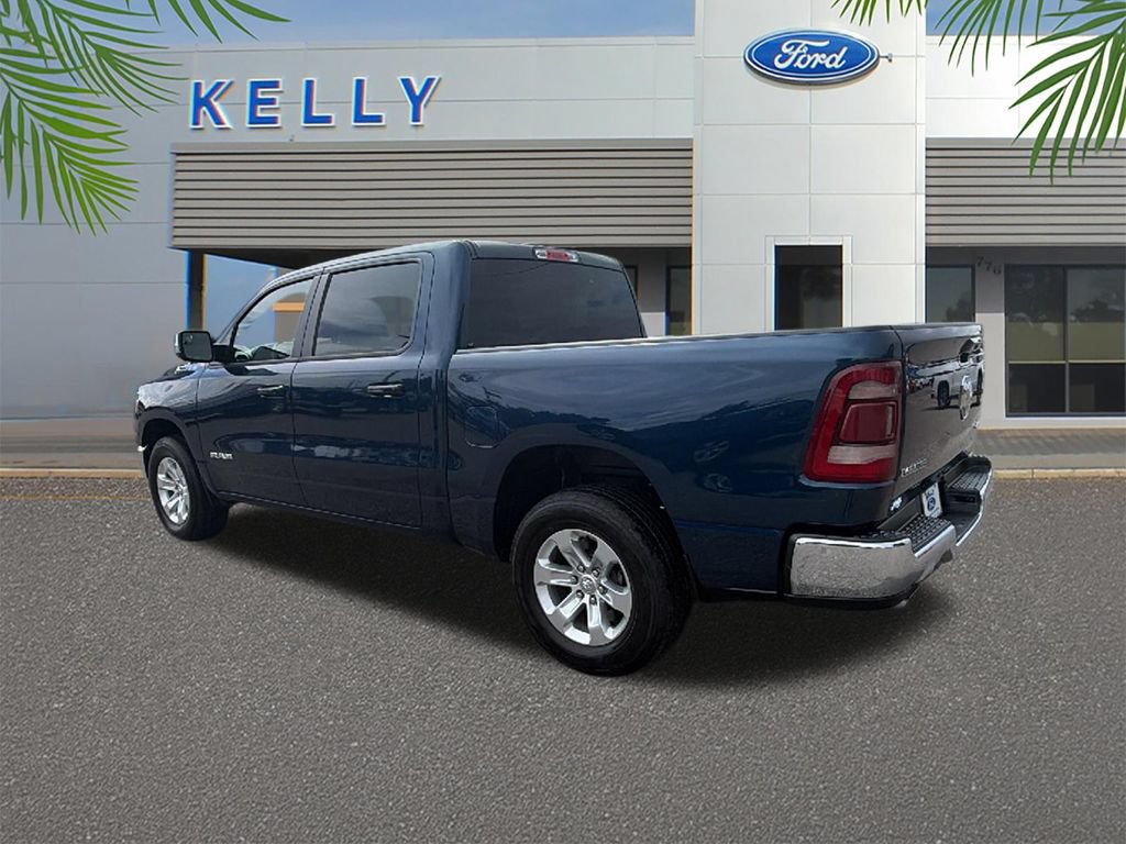Used 2024 RAM 1500 Laramie AWD/4WD image 3