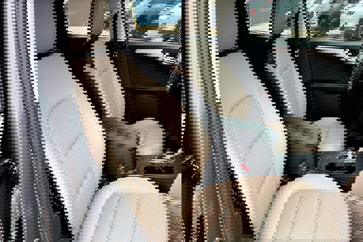 Certified 2022 Ford Escape SEL w/ Class II Trailer Tow Package image 11