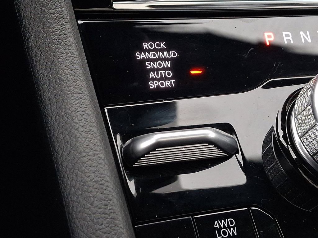 Used 2024 Jeep Grand Cherokee Overland w/ Trailer Tow Package image 26