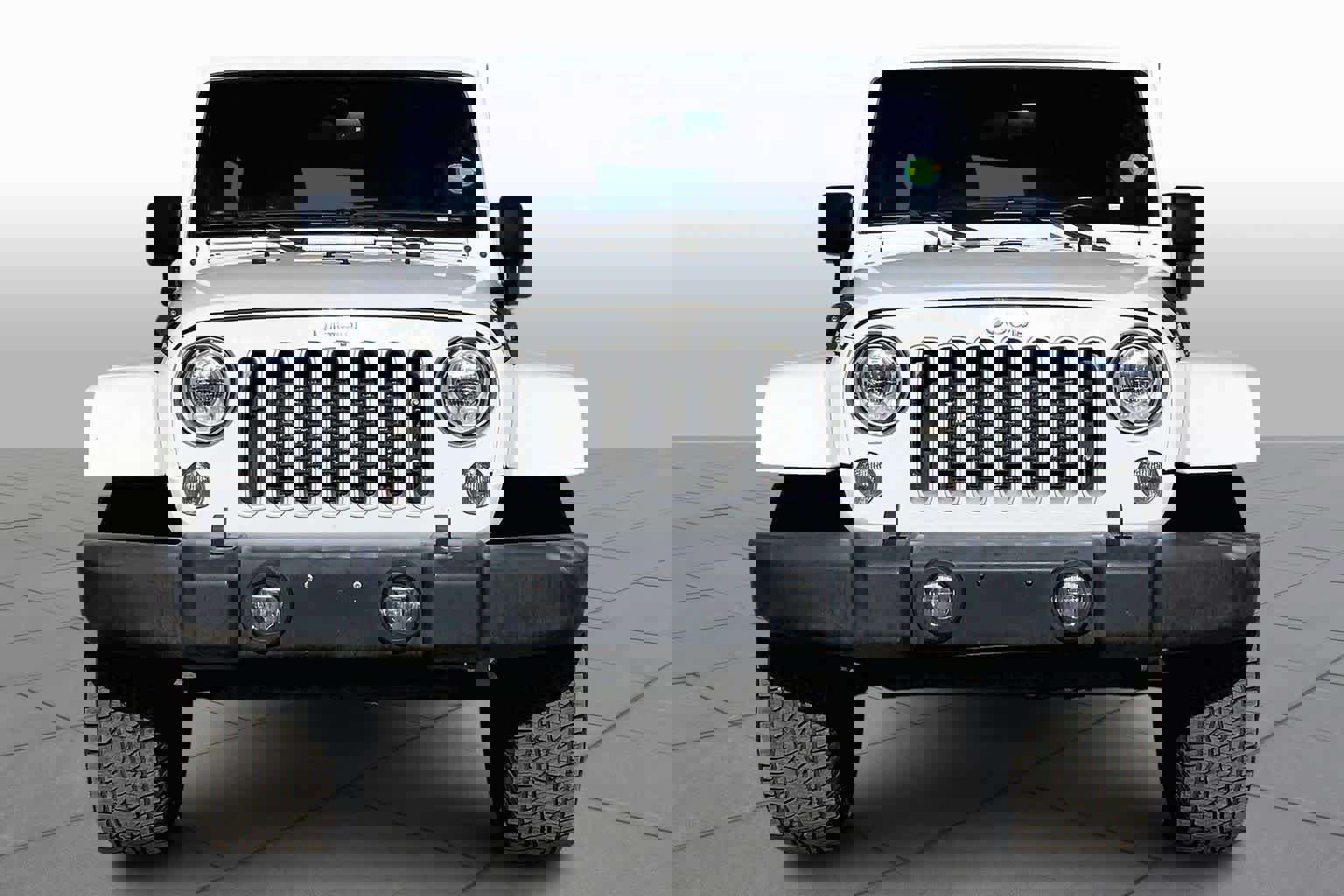 Used 2018 Jeep Wrangler Unlimited Sahara image 6