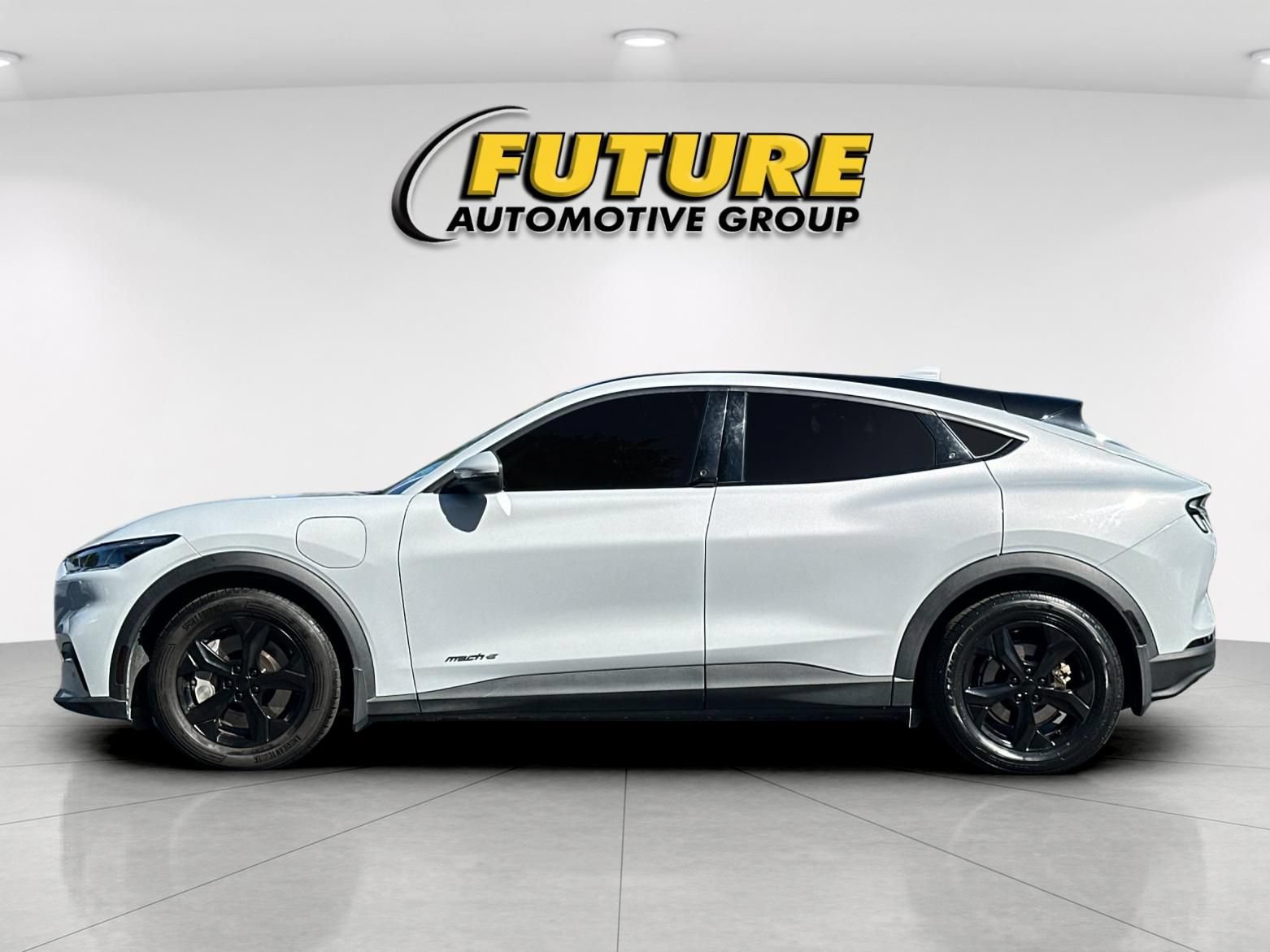 Certified 2022 Ford Mustang Mach-E Select RWD image 6