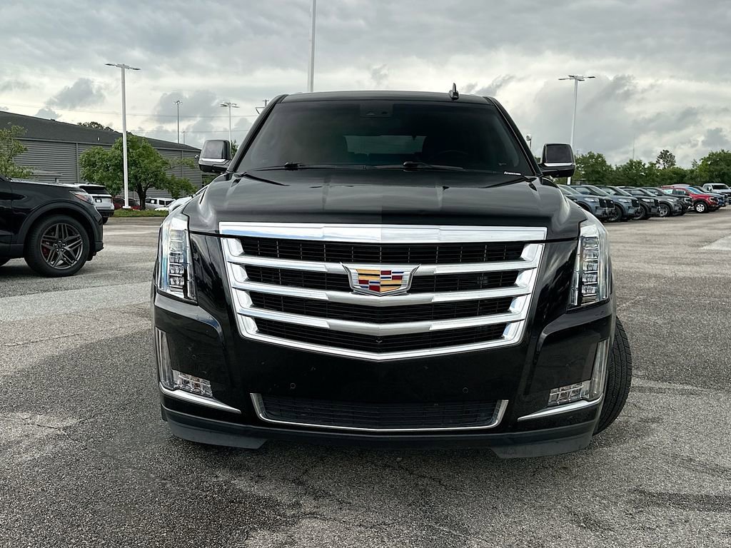 Used 2019 Cadillac Escalade Luxury RWD image 5