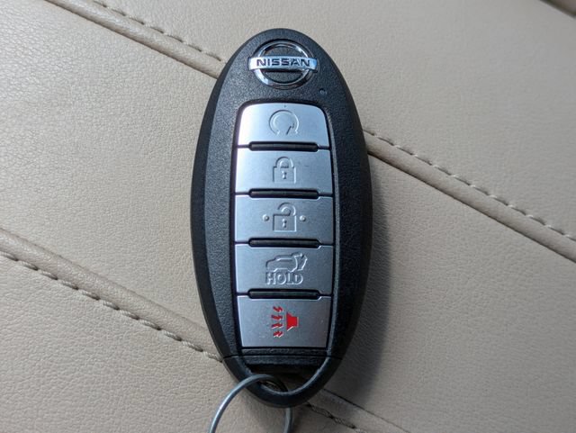 Used 2019 Nissan Rogue SV w/ Premium Package FWD image 29