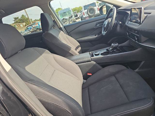 Used 2024 Nissan Rogue S AWD/4WD image 5
