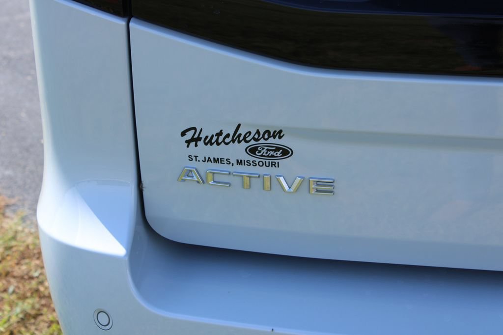 Certified 2025 Ford Expedition Active AWD/4WD image 11