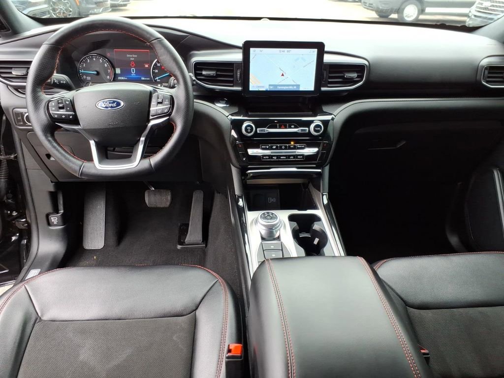 Certified 2023 Ford Explorer ST-Line AWD/4WD image 13