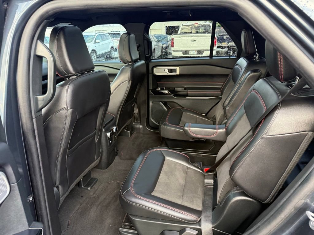 Certified 2024 Ford Explorer ST-Line w/ Class IV Trailer Tow Package AWD/4WD image 22