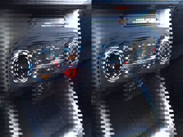 Certified 2025 Ford Escape ST-Line Select image 16