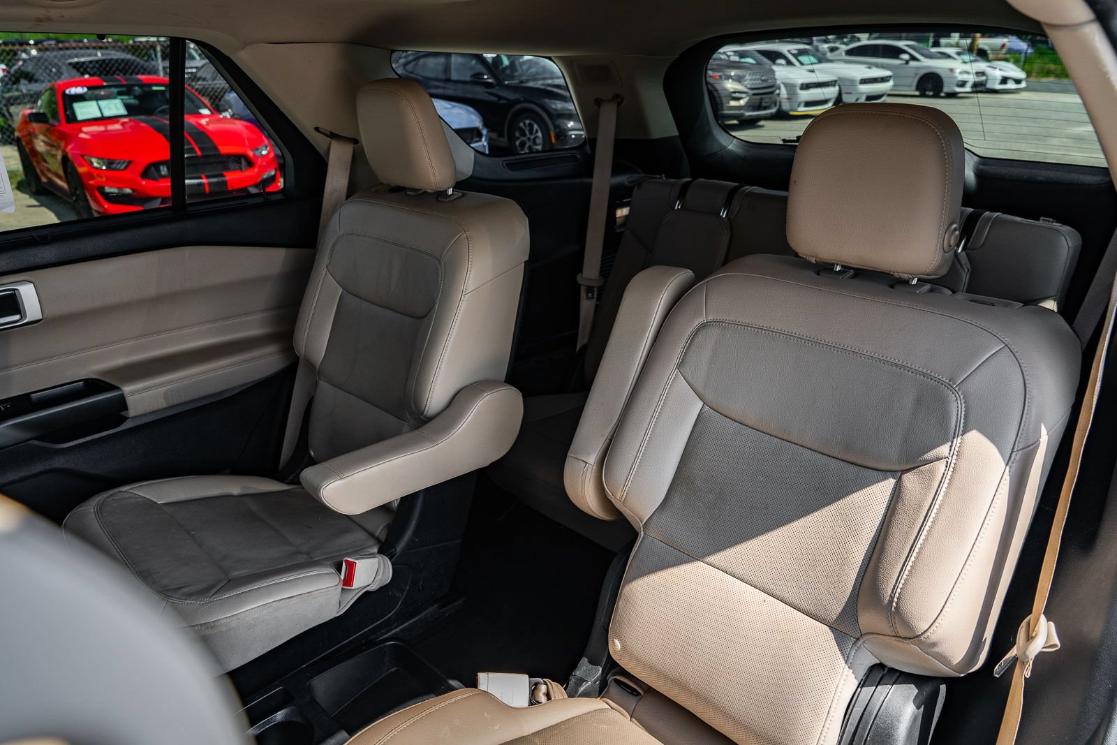 Certified 2020 Ford Explorer Limited RWD image 20